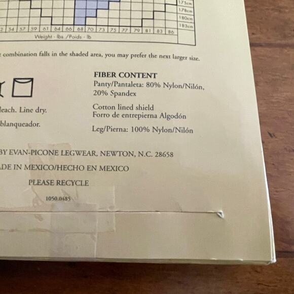 Evan-Picone Control Top Pantyhose 3-Pair Pack Color Beige Size AB (Small) C-20 - Picture 10 of 10